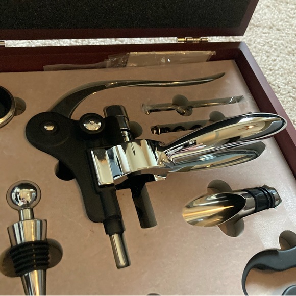 NWOT - Wine Opener 9 Piece Box Set - Great Gift Idea! - Picture 6 of 14